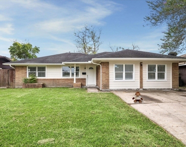 626 Sulphur Street - Photo Thumbnail 3