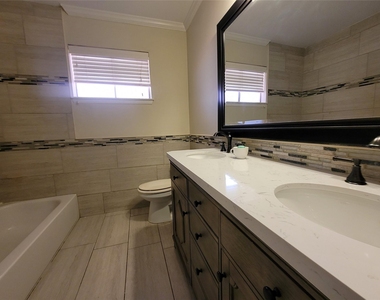 9322 Fairdale Lane - Photo Thumbnail 14