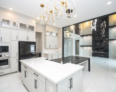 10014 Oakwood Trail - Photo Thumbnail 11
