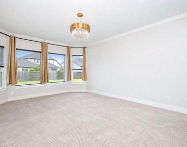 10014 Oakwood Trail - Photo Thumbnail 13
