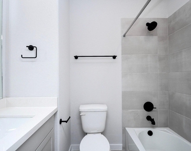 10014 Oakwood Trail - Photo Thumbnail 28