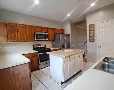 1365 El Camino Village Drive - Photo Thumbnail 10