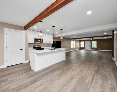 2430 Dolly Wright Street - Photo Thumbnail 6
