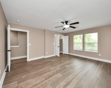 2430 Dolly Wright Street - Photo Thumbnail 36
