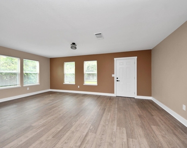 2430 Dolly Wright Street - Photo Thumbnail 20