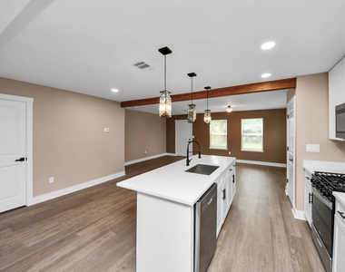 2430 Dolly Wright Street - Photo Thumbnail 8