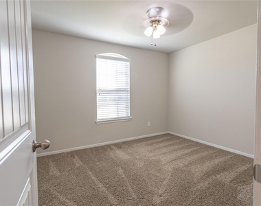 3018 Darlington Court - Photo Thumbnail 12