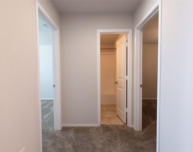 3018 Darlington Court - Photo Thumbnail 11