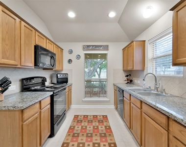 20623 Ranch Mill Lane - Photo Thumbnail 6