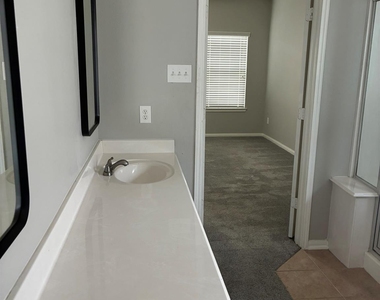 2922 Laurel Brook Ln - Photo Thumbnail 12