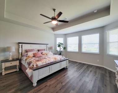 24822 Adami Veduta Court - Photo Thumbnail 31