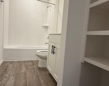 3007 Bloomsbury Terrace Drive - Photo Thumbnail 18