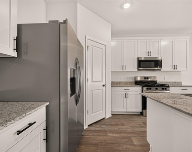 3007 Bloomsbury Terrace Drive - Photo Thumbnail 5