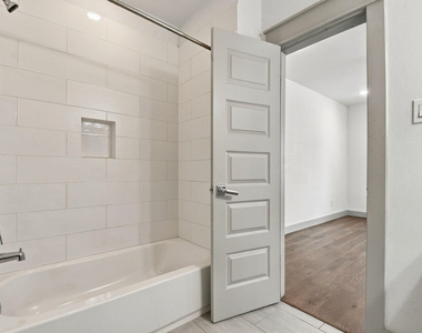 2217 Sherwin Street - Photo Thumbnail 13