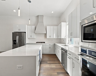 2217 Sherwin Street - Photo Thumbnail 22