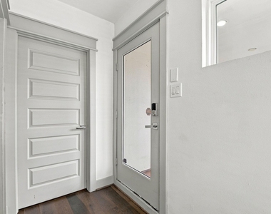 2217 Sherwin Street - Photo Thumbnail 8