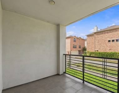2217 Sherwin Street - Photo Thumbnail 7