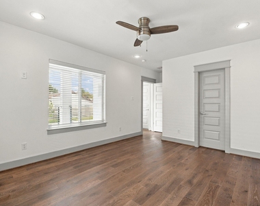 2217 Sherwin Street - Photo Thumbnail 11