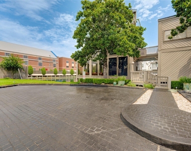 2023 Gentryside Drive - Photo Thumbnail 1