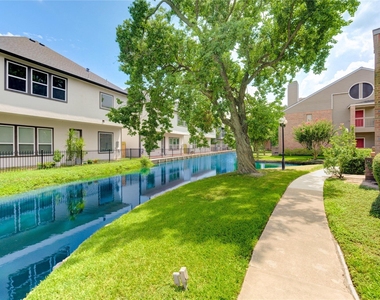 2023 Gentryside Drive - Photo Thumbnail 7
