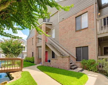 2023 Gentryside Drive - Photo Thumbnail 8