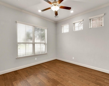 13619 Nearpoint Lane - Photo Thumbnail 3