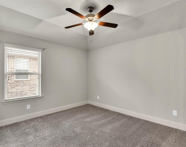 13619 Nearpoint Lane - Photo Thumbnail 31