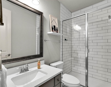 13619 Nearpoint Lane - Photo Thumbnail 21