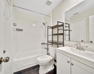 24 W Willowwood Court - Photo Thumbnail 17