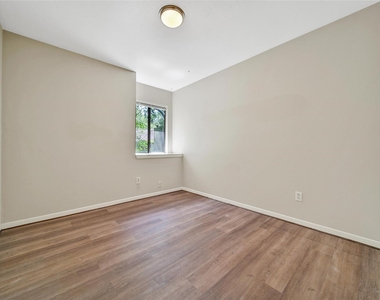 24 W Willowwood Court - Photo Thumbnail 18