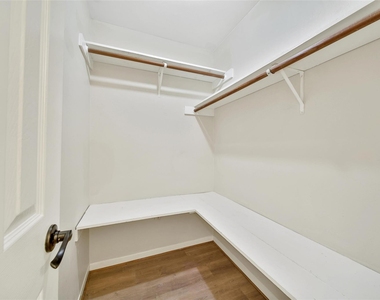 24 W Willowwood Court - Photo Thumbnail 15