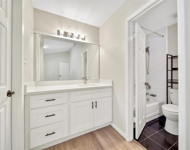 24 W Willowwood Court - Photo Thumbnail 14