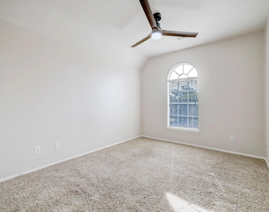 4615 Russett Lane - Photo Thumbnail 26