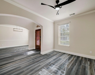 4615 Russett Lane - Photo Thumbnail 5