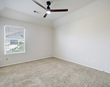 4615 Russett Lane - Photo Thumbnail 24