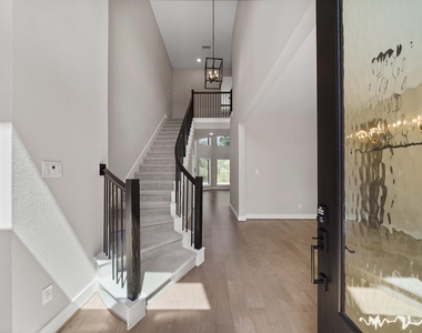 30214 Crossfield Court - Photo Thumbnail 3