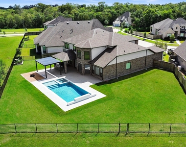 30214 Crossfield Court - Photo Thumbnail 1