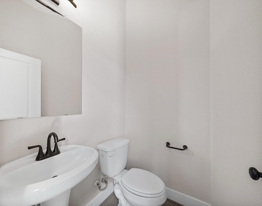 30214 Crossfield Court - Photo Thumbnail 5