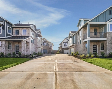 7631 Swooping Swallow Lane - Photo Thumbnail 7