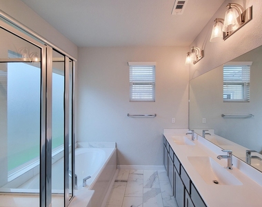 2719 Oakleaf Ash Lane - Photo Thumbnail 23