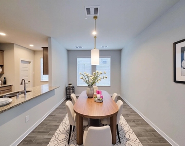 2719 Oakleaf Ash Lane - Photo Thumbnail 5