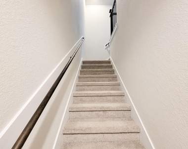 2719 Oakleaf Ash Lane - Photo Thumbnail 29