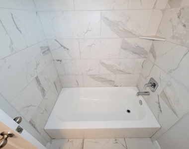 2719 Oakleaf Ash Lane - Photo Thumbnail 37