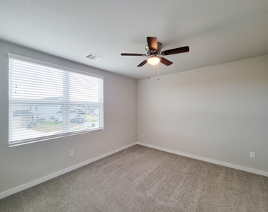 2719 Oakleaf Ash Lane - Photo Thumbnail 40