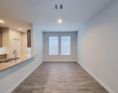 2719 Oakleaf Ash Lane - Photo Thumbnail 11