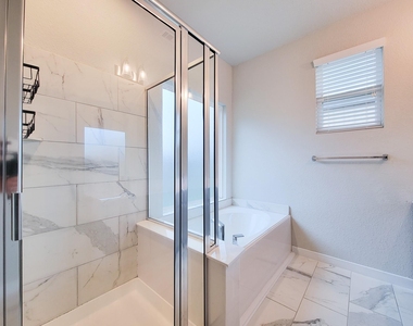 2719 Oakleaf Ash Lane - Photo Thumbnail 24