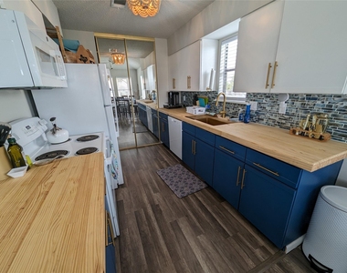 16716 Fletcher Christian Road - Photo Thumbnail 11