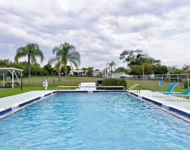 6180 98th Lane - Photo Thumbnail 3