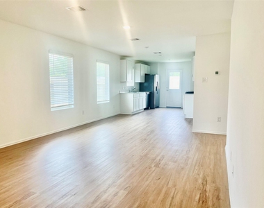 21919 Scopeto Lane - Photo Thumbnail 3