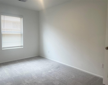 21919 Scopeto Lane - Photo Thumbnail 14